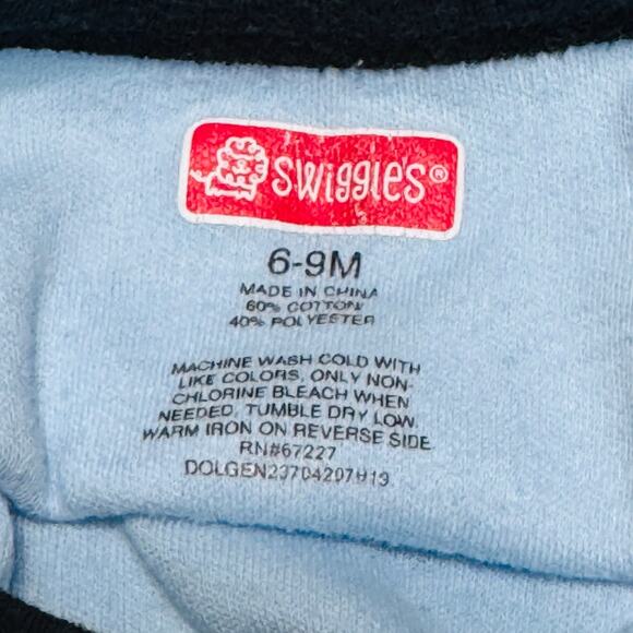 Swiggles Baby Boy Drink Bottles Date Models Onesie Body Suit 6-9 Months - Picture 5 of 6